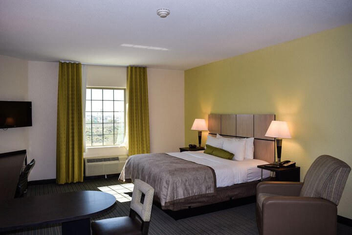 Room 16 of 36