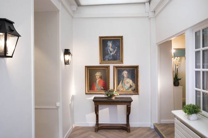 Ballroom/Hall 67 of 79