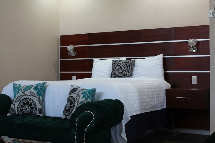 Room 5 of 42