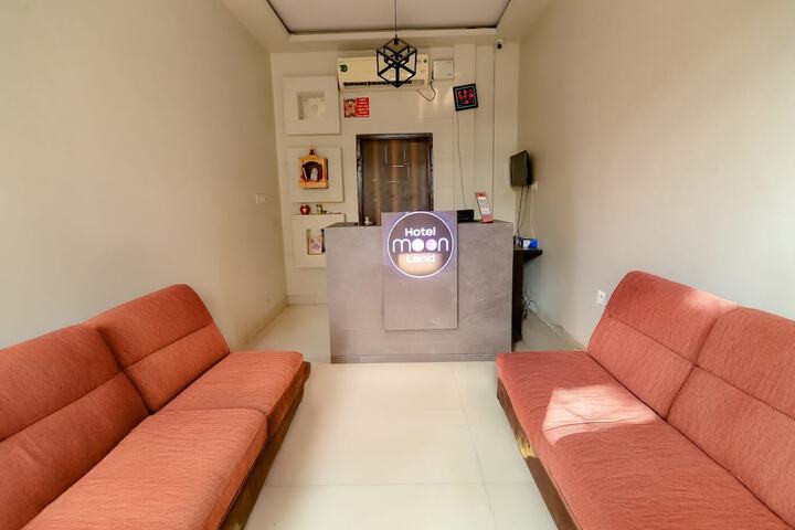 MOON LAND HOTEL in Jaipur