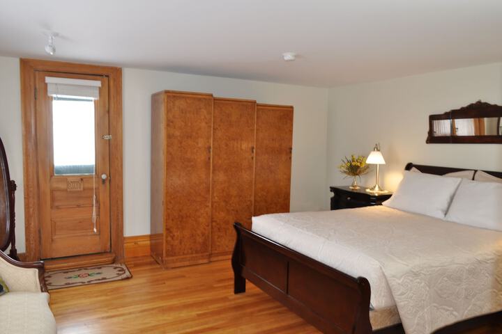 Room 22 of 118