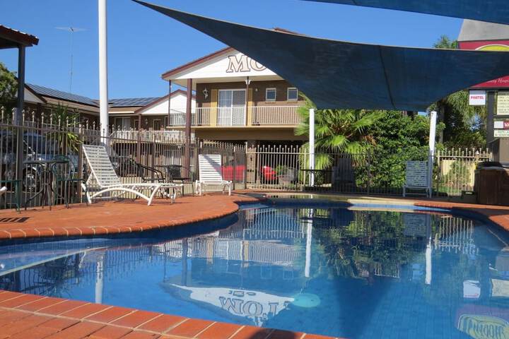 Pool 16 of 24