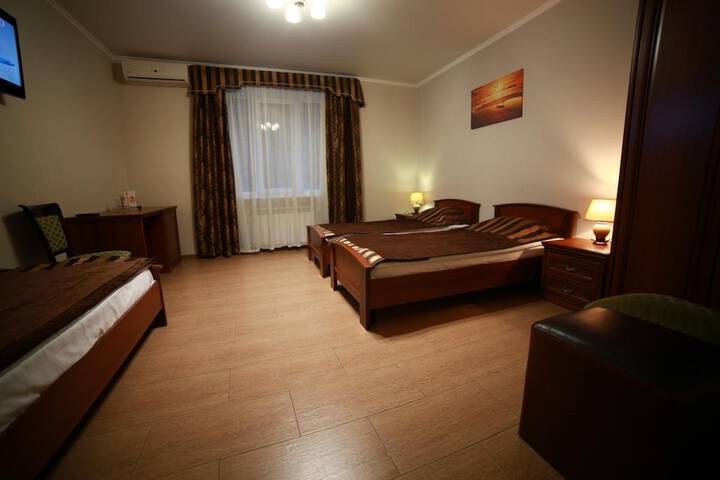Room 27 of 60