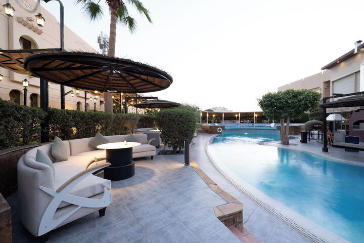 Pool 74 of 119