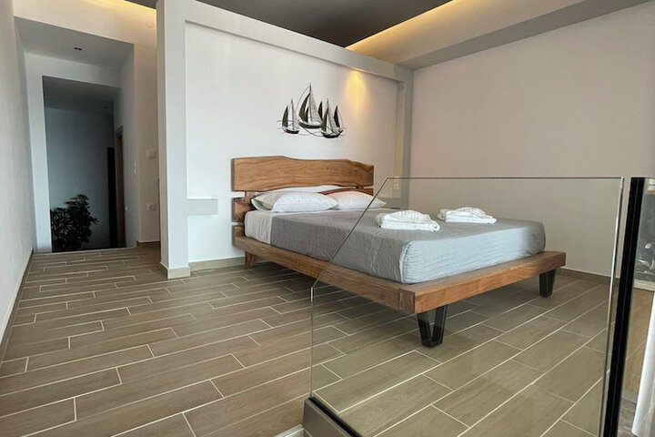Room 7 of 29