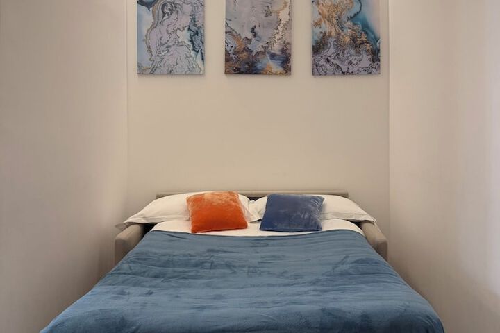 Room 54 of 90