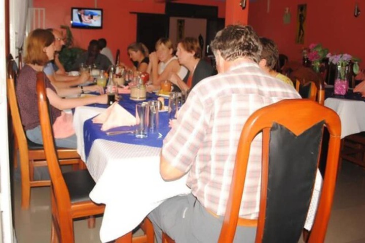Dining 17 of 20