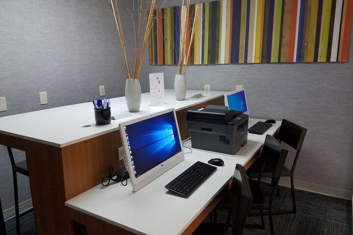 Business Center 8 of 8