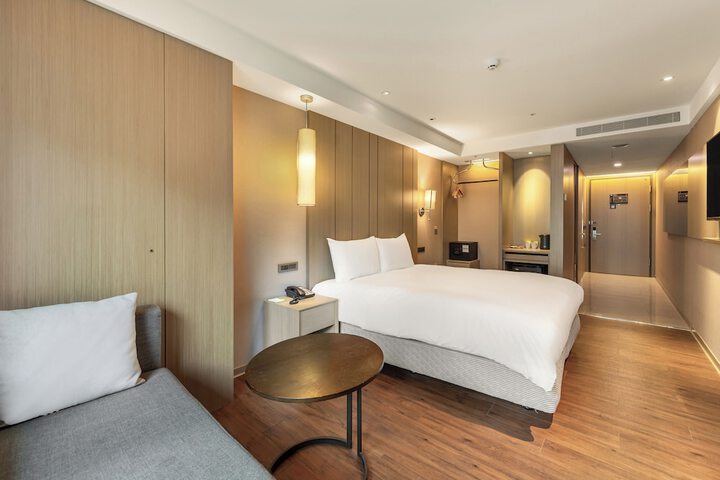 Room 59 of 108