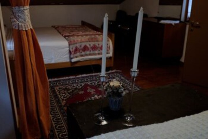 Room 15 of 43