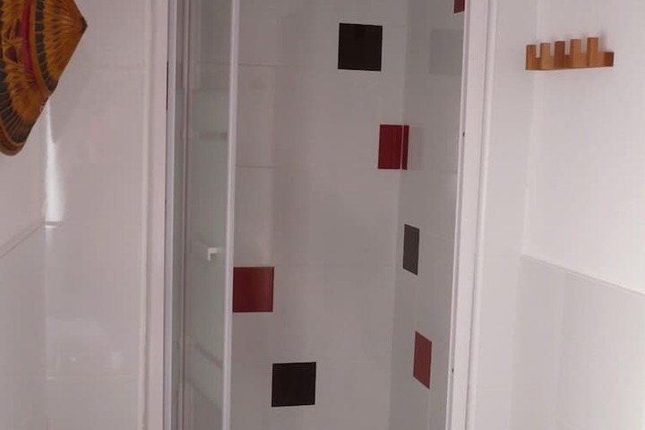 Room 10 of 23