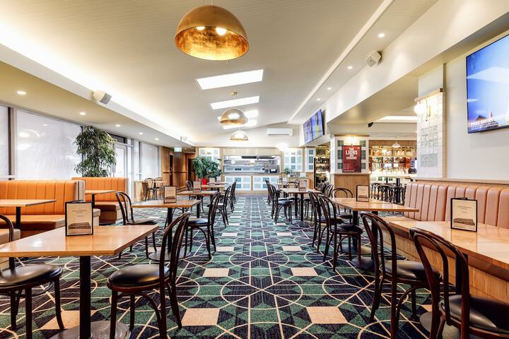 Dining 22 of 35
