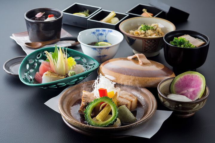 Dining 109 of 140