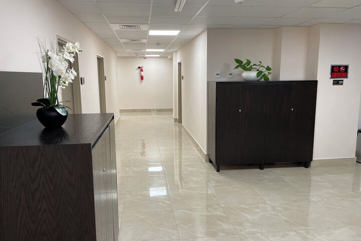 Ballroom/Hall 208 of 243
