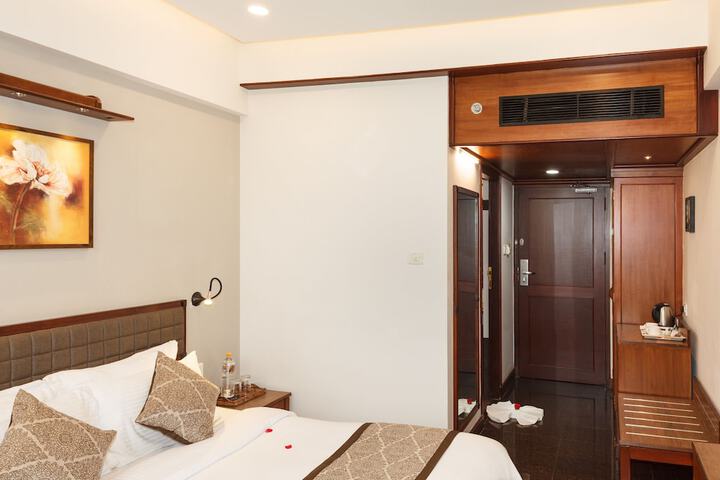 Room 31 of 62