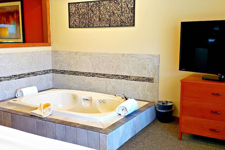Jetted tub
