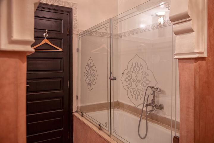 Clean Restrooms