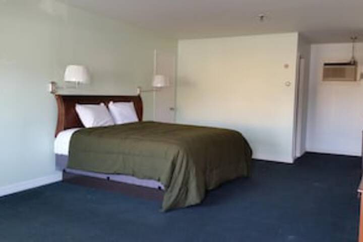 Room 22 of 63
