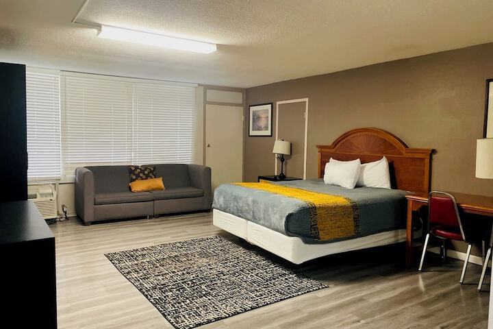 Room 21 of 29