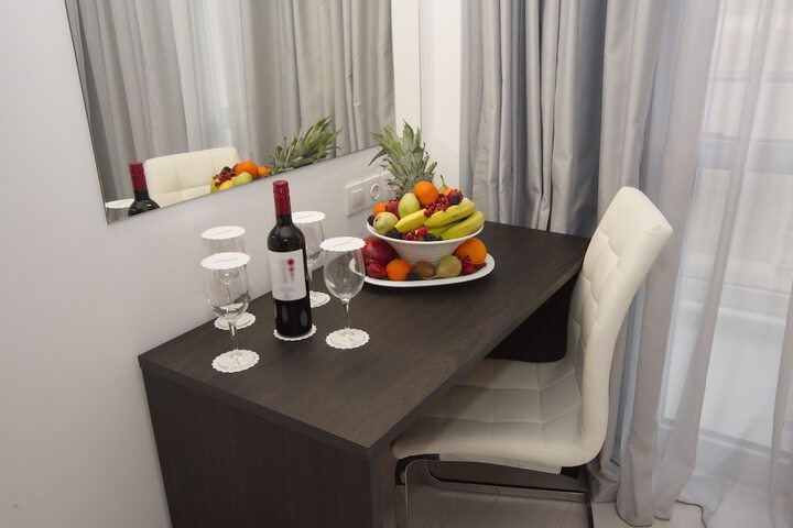 Room 14 of 60