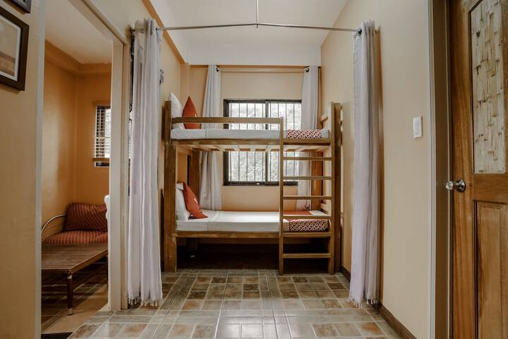 Room 21 of 44