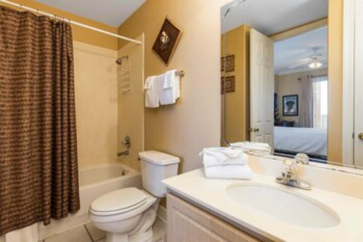Room 32 of 155