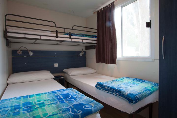 Room 5 of 95