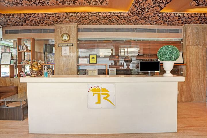 Hotel Interior 6 of 38