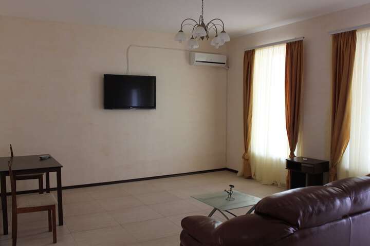 Room 53 of 57