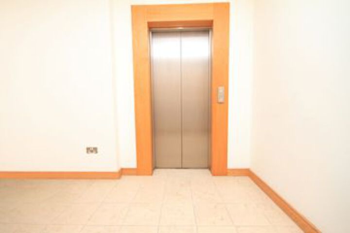 Room 13 of 22