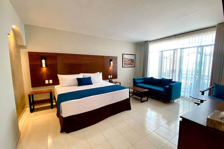 Room 6 of 34