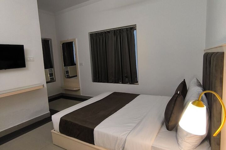 Room 14 of 95