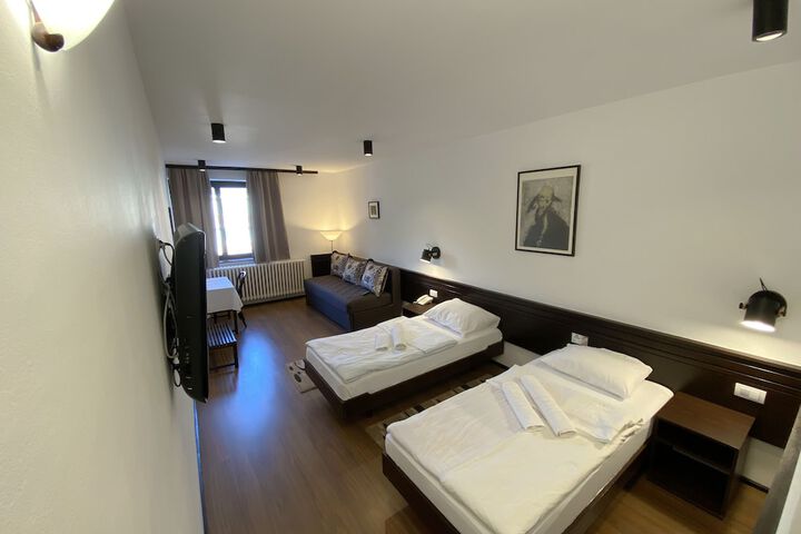 Room 26 of 68