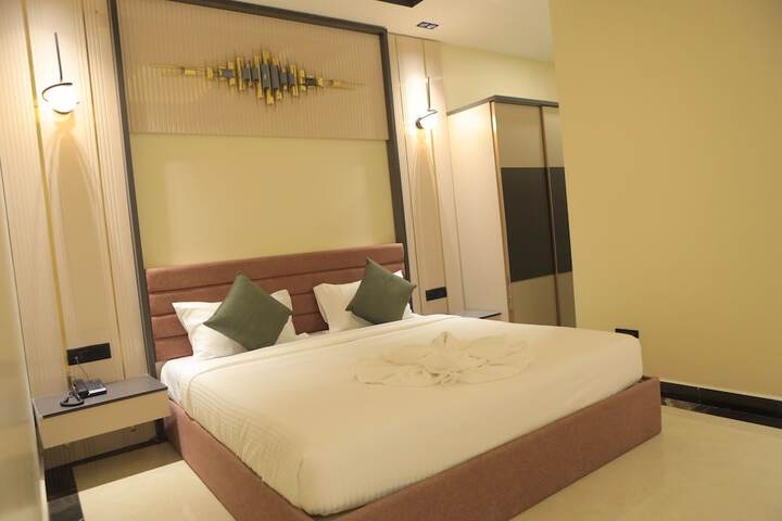 Room 43 of 114
