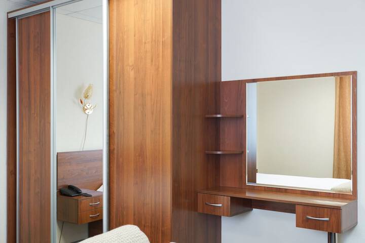 Room 30 of 121