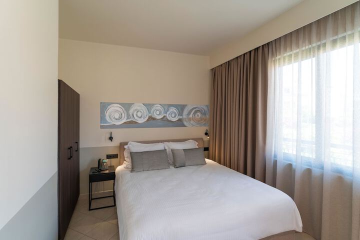 Room 30 of 78
