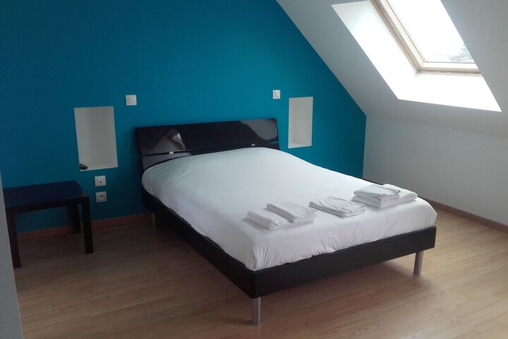 Room 8 of 116