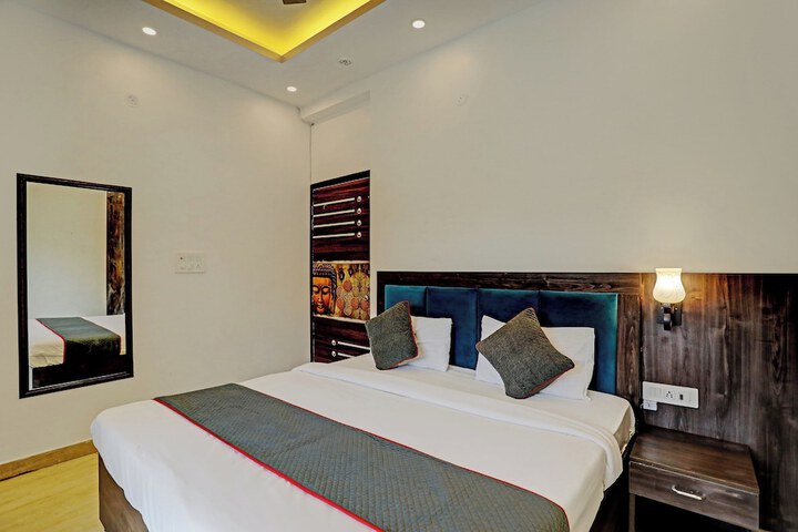 Room 15 of 29