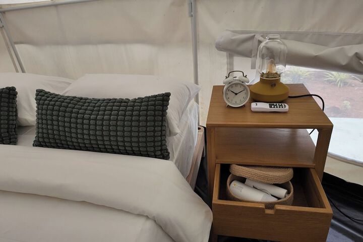 Room 4 of 17