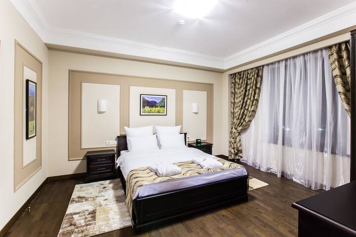 Room 15 of 151