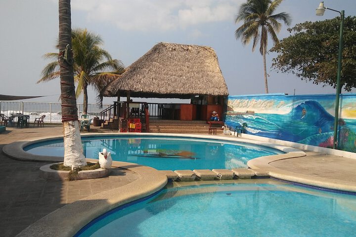 Pools & Facilities