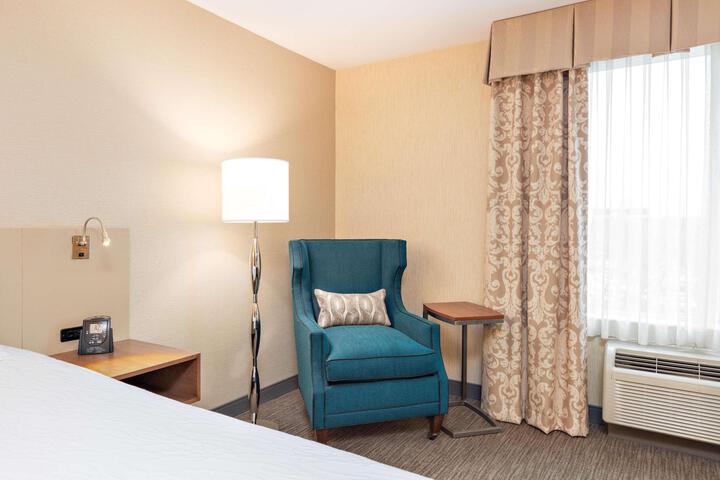 1 King Bed (7 of 23)