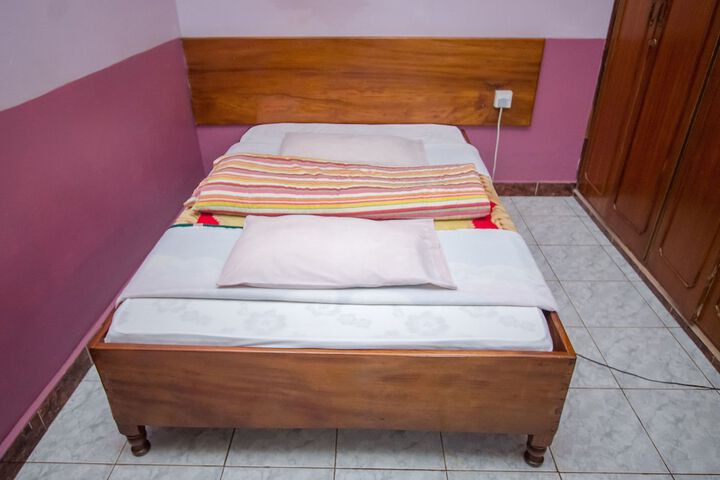 Room 6 of 31