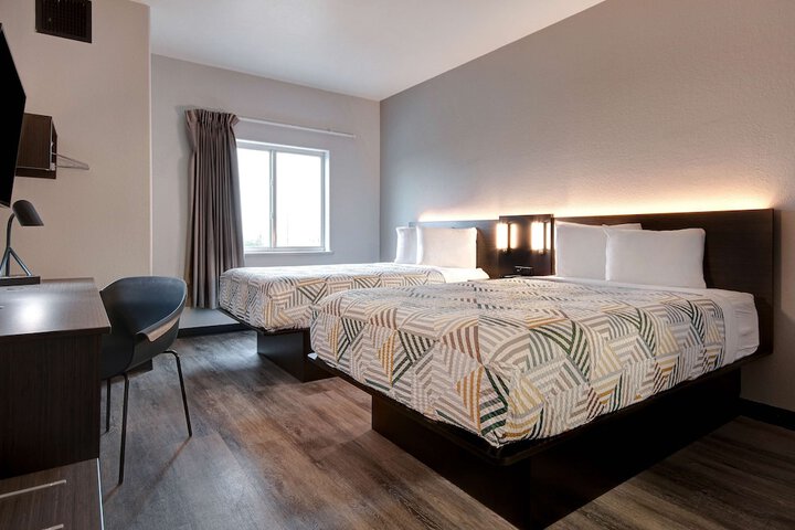 Room 4 of 26