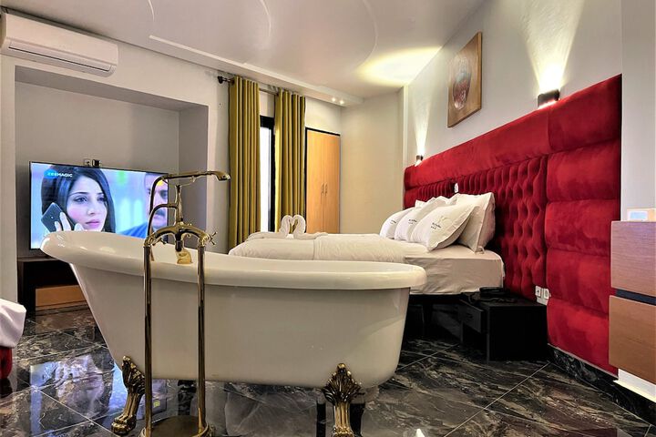 Hotel Vendôme Douala in Douala
