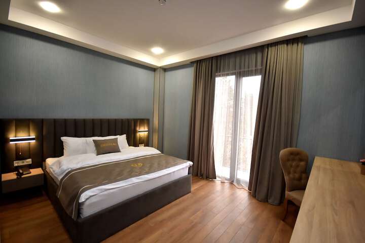 Room 17 of 42