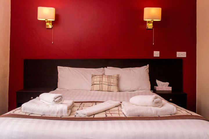 Room 4 of 69