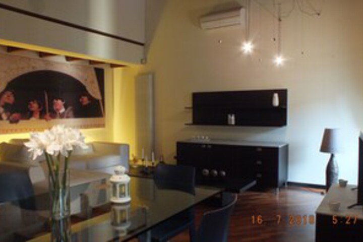 Room 17 of 44