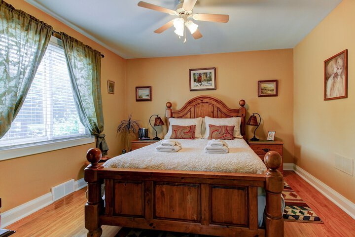 Room 5 of 38