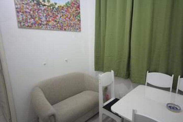 Room 16 of 27